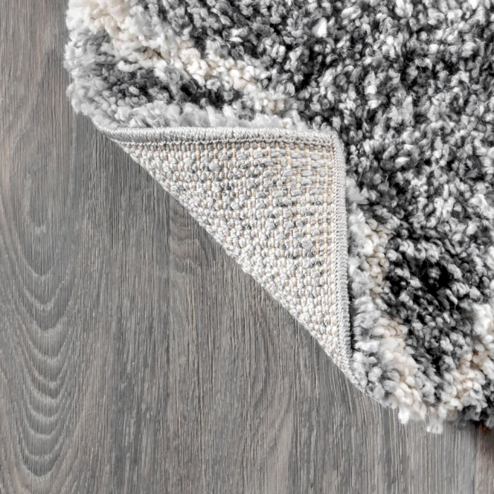 Susa Ogee Moroccan Trellis Shag Light Grey/Ivory 5 ft. x 8 ft. Area Rug