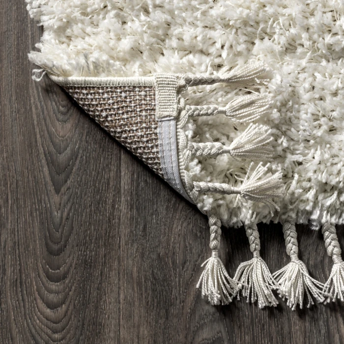Mercer Shag Plush Tassel White 5 ft. x 8 ft. Area Rug