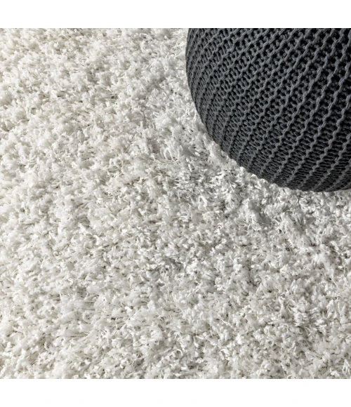 Mercer Shag Plush Tassel White 5 ft. x 8 ft. Area Rug