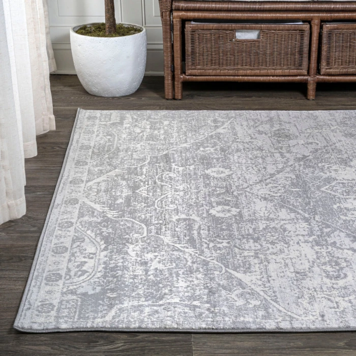Modern  Vintage Medallion Gray 3 ft. x 5 ft. Area Rug