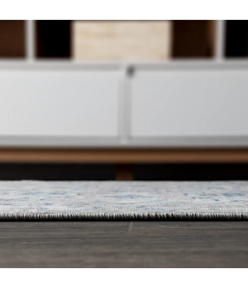 Modern  Vintage Medallion Light Grey/Blue 4 ft. x 6 ft. Area Rug