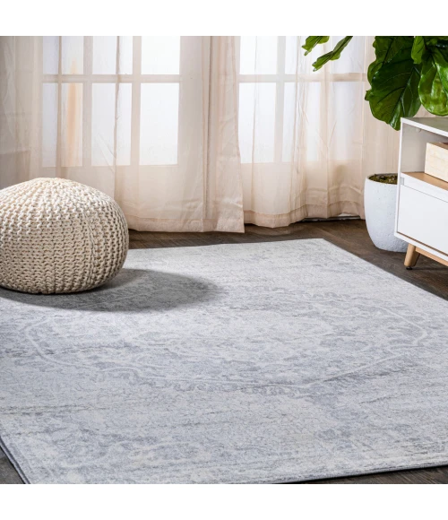 Modern  Vintage Medallion Gray/Ivory 5 ft. x 8 ft. Area Rug