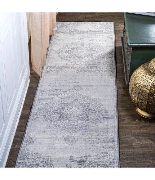 Modern  Vintage Medallion Light Gray/Ivory 2 ft. x 8 ft. Runner Rug