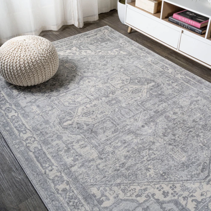 Modern  Vintage Medallion Light Gray/Ivory 3 ft. x 5 ft. Area Rug