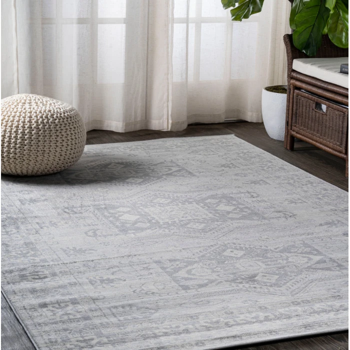 Modern  Vintage Medallion Light Gray 3 ft. x 5 ft. Area Rug