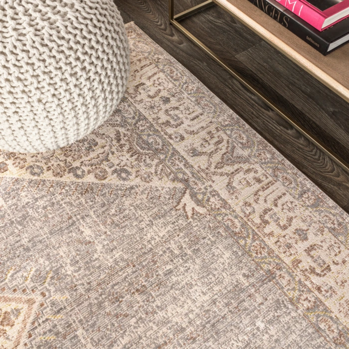 Lila Modern Tribal Medallion Gray/Ivory 3 ft. x 5 ft. Area Rug
