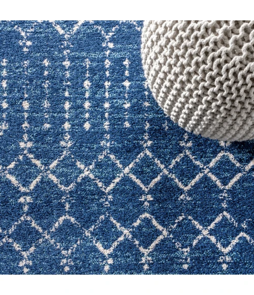 Moroccan HYPE Boho Vintage Diamond Blue/White 8 ft. x 10 ft. Area Rug