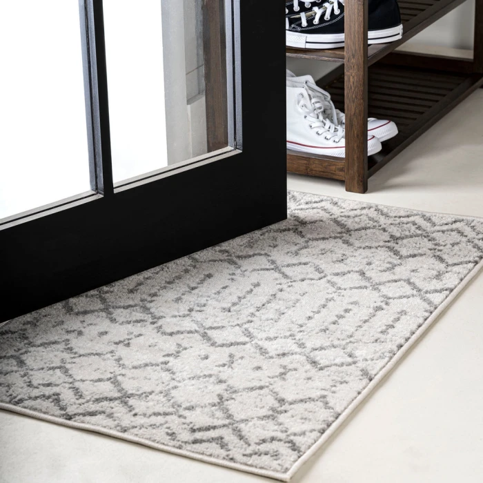 Moroccan HYPE Boho Vintage Diamond Cream/Gray 2 ft. x 3 ft. Area Rug