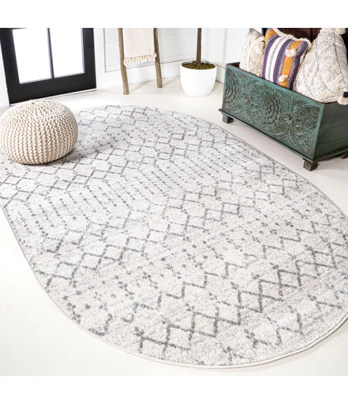 Moroccan HYPE Boho Vintage Diamond Cream/Gray 3 ft. x 5 ft. Oval Area Rug