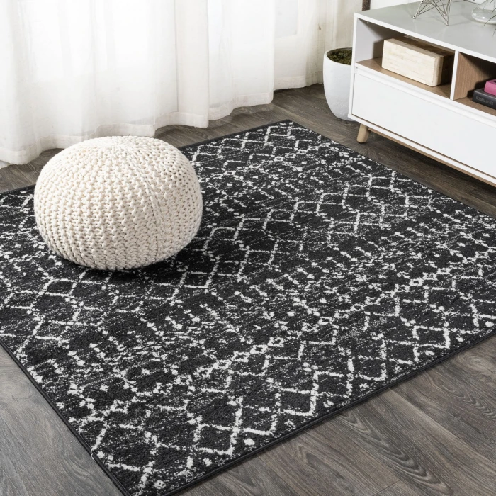 Moroccan HYPE Boho Vintage Diamond Black/Ivory 5' Square Area Rug