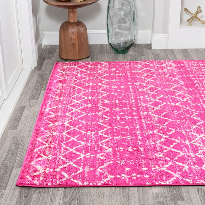 Moroccan HYPE Boho Vintage Diamond Fuchsia/Ivory 4 ft. x 6 ft. Area Rug