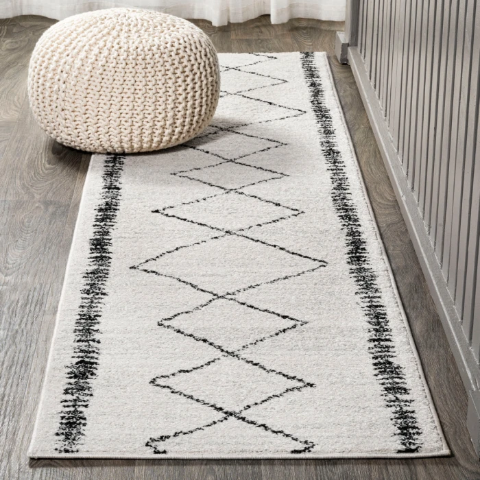 Zaina Moroccan Beni Souk Cream/Black 2 ft. x 8 ft. Runner Rug