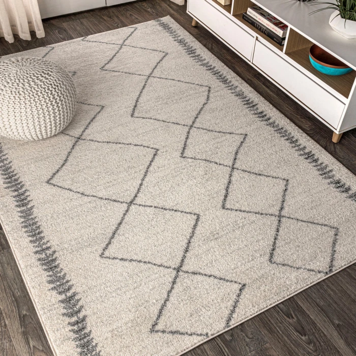 Zaina Moroccan Beni Souk Cream/Gray 5 ft. x 8 ft. Area Rug