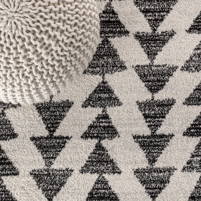 Aisha Moroccan Triangle Geometric Cream/Black 2 ft. x 8 ft. Runner Rug