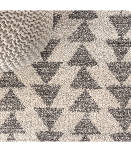Aisha Moroccan Triangle Geometric Cream/Gray 8 ft. x 10 ft. Area Rug