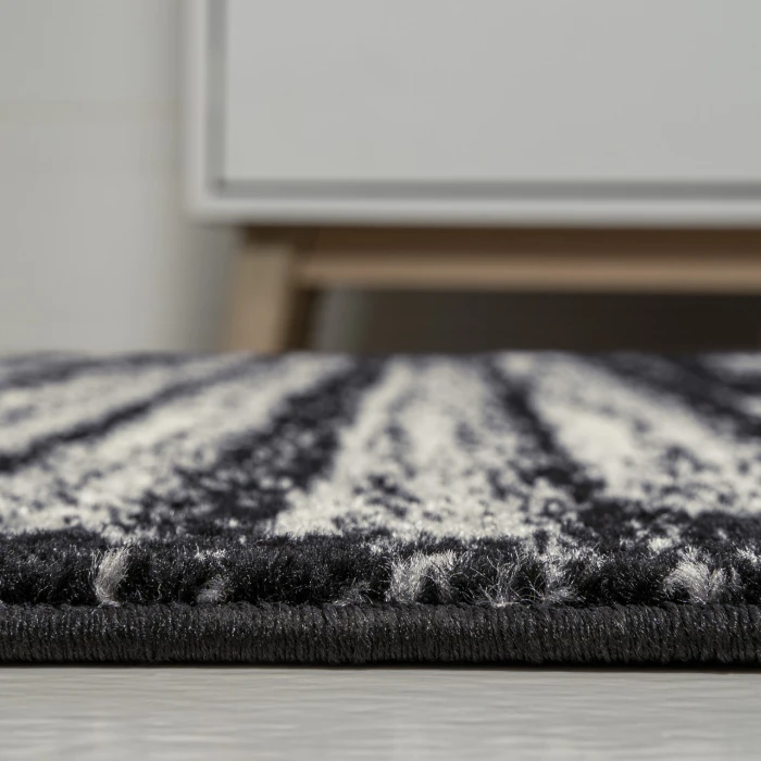 Jonathan Y MOROCCAN HYPE Black MOH207F 4ft. X 6ft. Rect. Rug