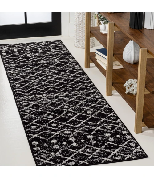 Jonathan Y MOROCCAN HYPE Black MOH208E 2ft.-2in. X 8ft. Rect. Rug