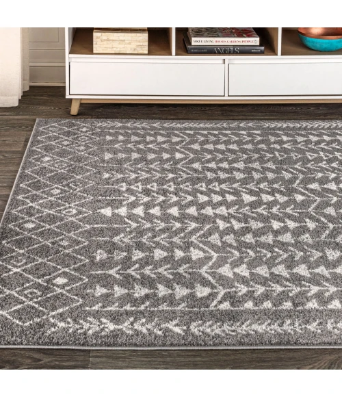 Ziri Moroccan Geometric Grey/Cream 4 ft. x 6 ft. Area Rug
