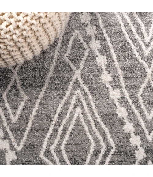 Rih Moroccan Style Diamond Gray/Ivory 2 ft. x 10 ft. Runner Rug