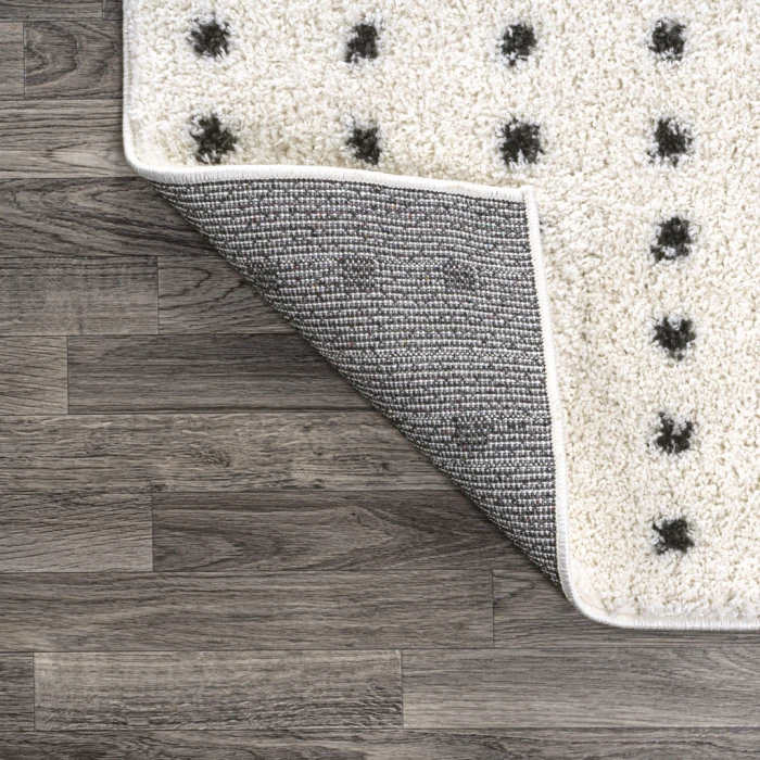 Pele Modern Geometric Dot Shag White/Gray 4 ft. x 6 ft. Area Rug
