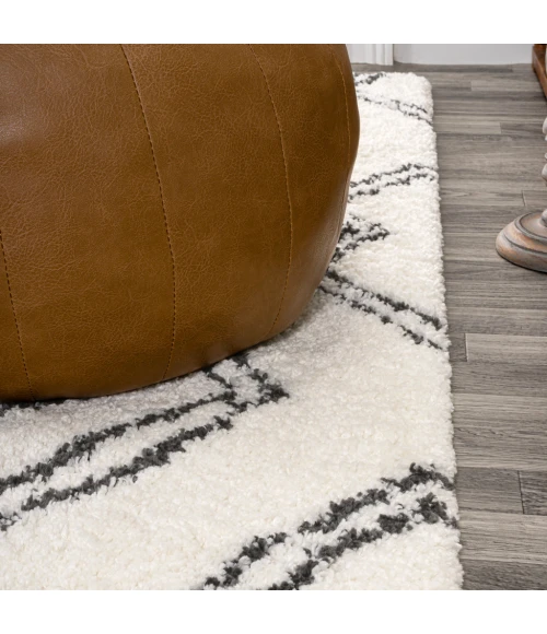 Deia Moroccan Style Diamond Shag White/Gray 2 ft. x 10 ft. Runner Rug