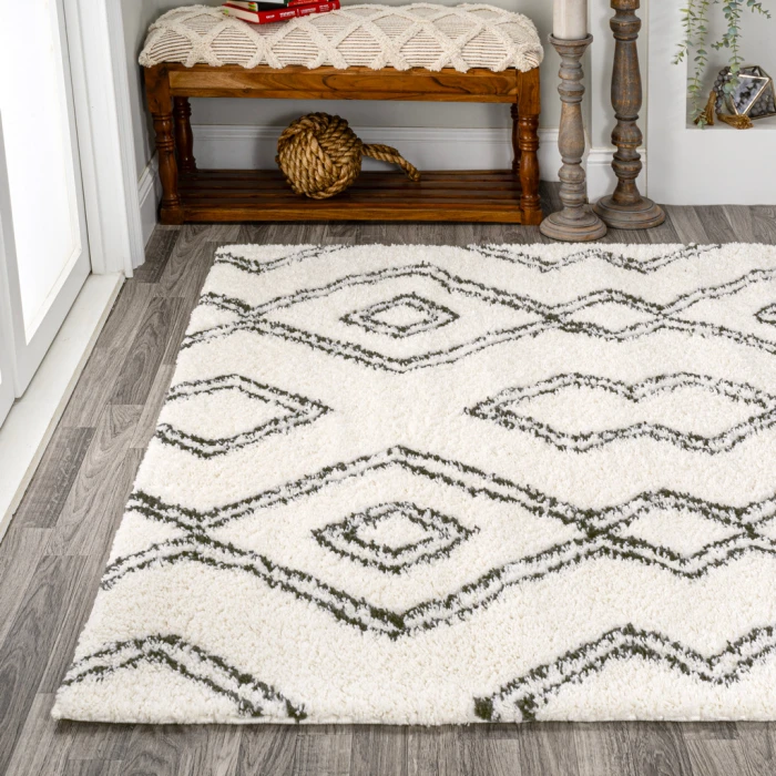 Deia Moroccan Style Diamond Shag White/Gray 3 ft. x 5 ft. Area Rug
