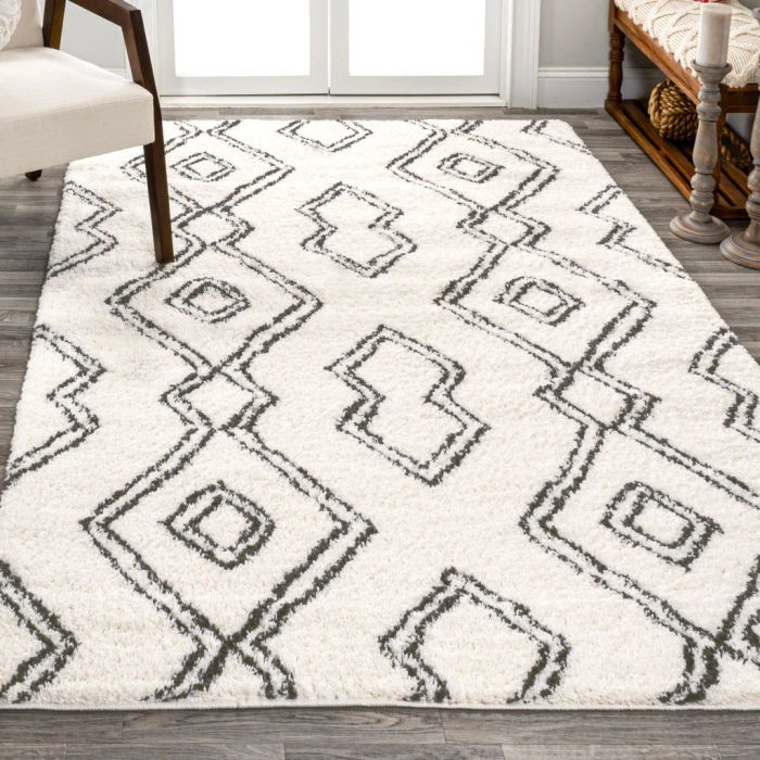 Deia Moroccan Style Diamond Shag White/Gray 3 ft. x 5 ft. Area Rug