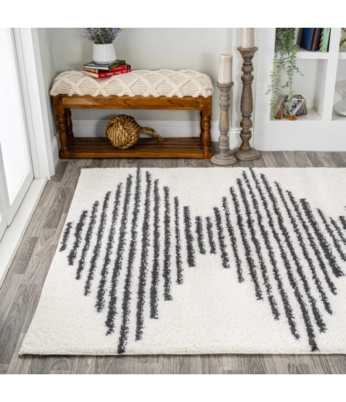 Elm Diamond Stripe Geometric Shag White/Gray 4 ft. x 6 ft. Area Rug
