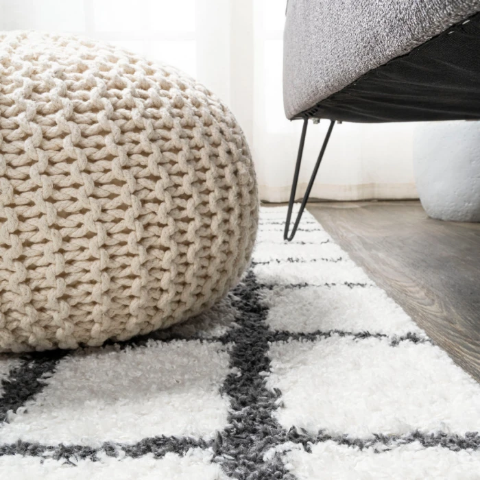 Arenal Geometric Grid Shag White/Gray 2 ft. x 10 ft. Runner Rug