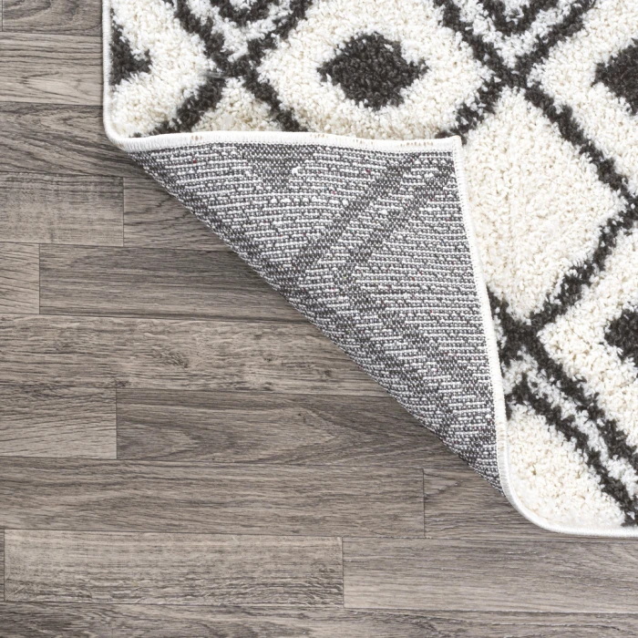Caimari Moroccan Diamond Shag White/Gray 3 ft. x 5 ft. Area Rug