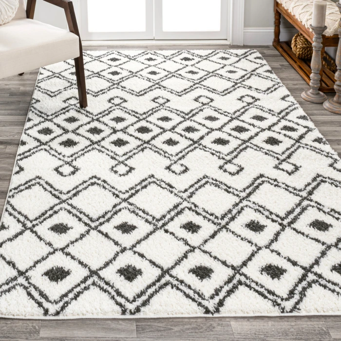 Caimari Moroccan Diamond Shag White/Gray 3 ft. x 5 ft. Area Rug