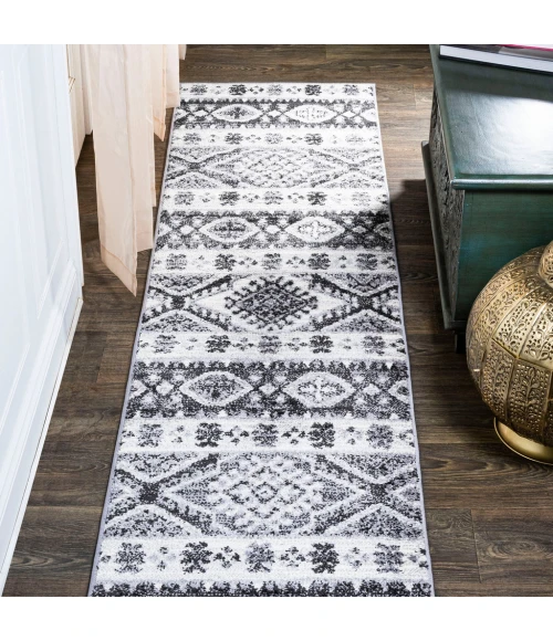 Sura Modern Kilim Geometric Gray/Anthracite 2 ft. x 10 ft. Runner Rug