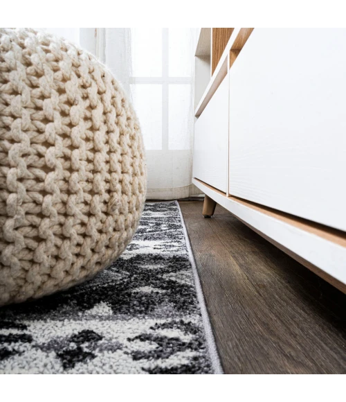 Sura Modern Kilim Geometric Gray/Anthracite 2 ft. x 10 ft. Runner Rug