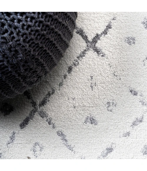 Juba Moroccan Geometric Diamond Ivory/Gray 5 ft. x 8 ft. Area Rug