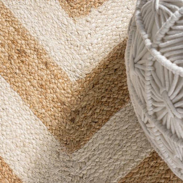 Piper Two-Tone Chevron Round Jute Cream/Natural 6' Round Area Rug