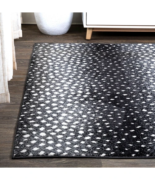 Antelope Modern Animal Black/Cream 5 ft. x 8 ft. Area Rug