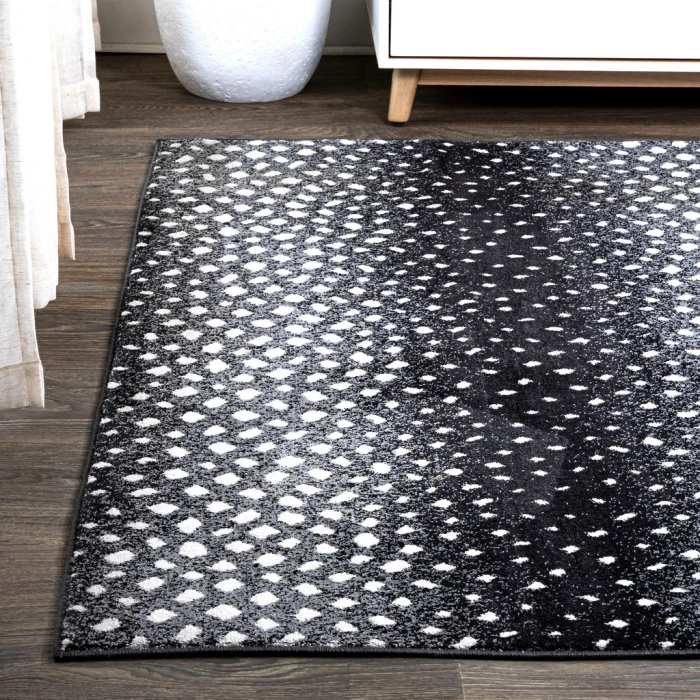 Antelope Modern Animal Black/Cream 4 ft. x 6 ft. Area Rug