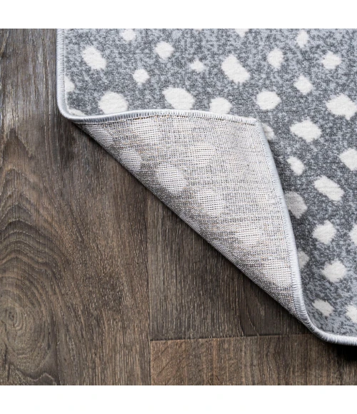 Antelope Modern Animal Light Gray/Cream 2 ft. x 10 ft. Runner Rug