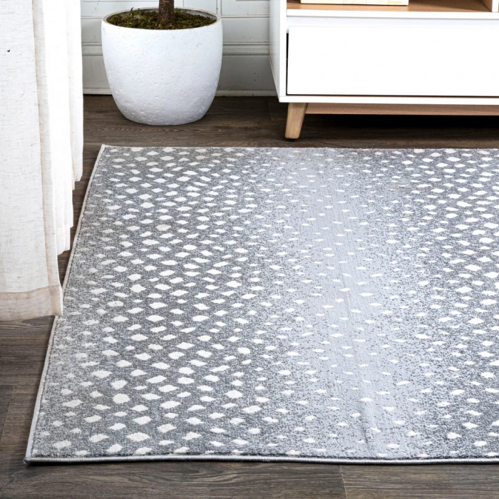Antelope Modern Animal Light Gray/Cream 3 ft. x 5 ft. Area Rug