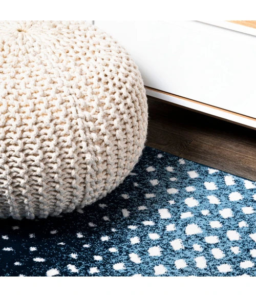 Antelope Modern Animal Navy/Cream 5 ft. x 8 ft. Area Rug