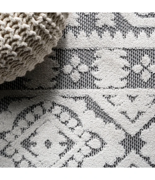 Citta High-Low Pile Mediterranean Tile White/Black 2 ft. x 8 ft. Indoor/Outdoor Runner Rug