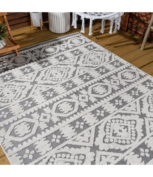 Citta High-Low Pile Mediterranean Tile White/Black 8 ft. x 10 ft. Indoor/Outdoor Area Rug