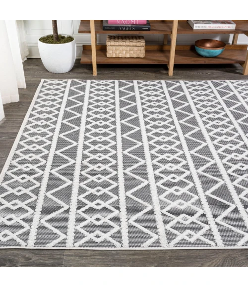 Aylan High-Low Pile Knotted Trellis Geometric Black/Ivory 8 ft. x 10 ft. Indoor/Outdoor Area Rug