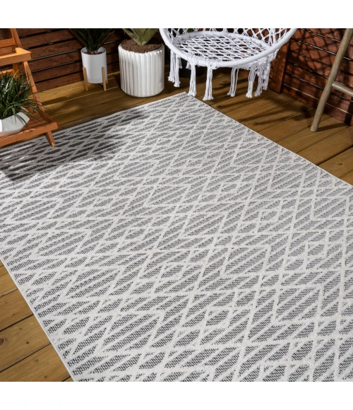 Ararat High-Low Pile Moroccan Diamond Modern Black/Ivory 8 ft. x 10 ft. Indoor/Outdoor Area Rug
