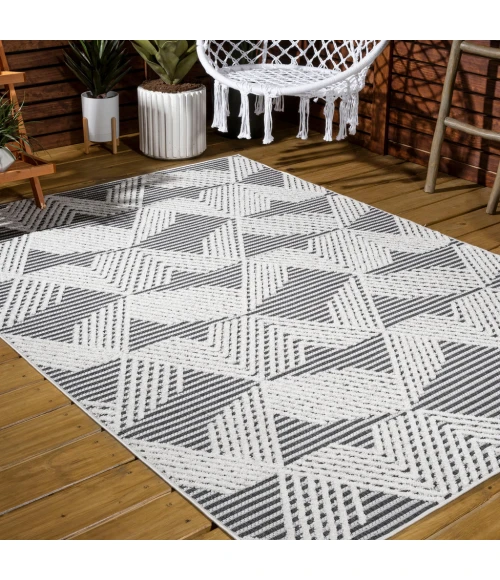 Jazz High-Low Pile Art Deco Geometric Black/Ivory 4 ft. x 6 ft. Indoor/Outdoor Area Rug