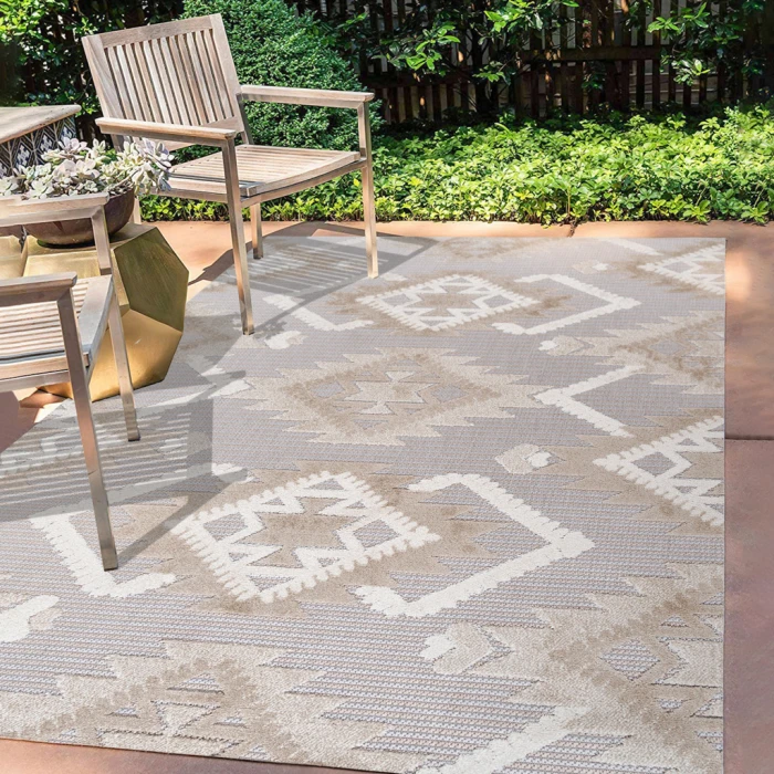 Sumak High-Low Pile Neutral Diamond Kilim Beige/Gray 5 ft. x 8 ft. Indoor/Outdoor Area Rug