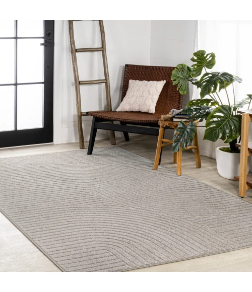Skagen Minimalist Curve Geometric Gray/Ivory 5 ft. x 8 ft. Area Rug
