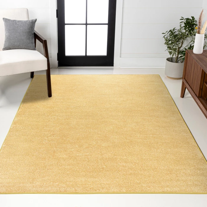 Haze Solid Low-Pile Mustard 4 ft. x 6 ft. Area Rug