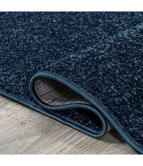 Haze Solid Low-Pile Navy 8' Round Area Rug