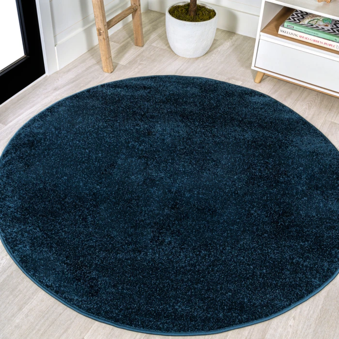 Haze Solid Low-Pile Navy 4' Round Area Rug
